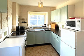 Kingfisher Cottage -  well equipped modern kitchen