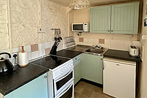 Warbler Cottage -  well equipped modern kitchen