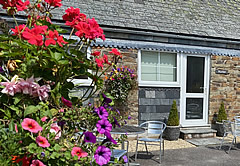 Details of Warbler, Self Catering Holiday Cottage