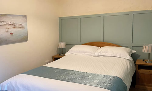 Double bedroom in Chough Holiday Cottage